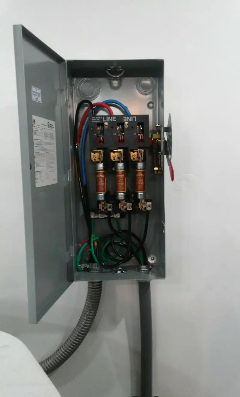 Three-phase disconnect switch installed for Electrical Wiring & Rewiring in Fort Stockton